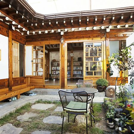 Vine Hanok Guesthouse Seul Zewnętrze zdjęcie